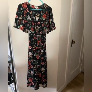 Bobeau Wrap dress v neck black floral size medium